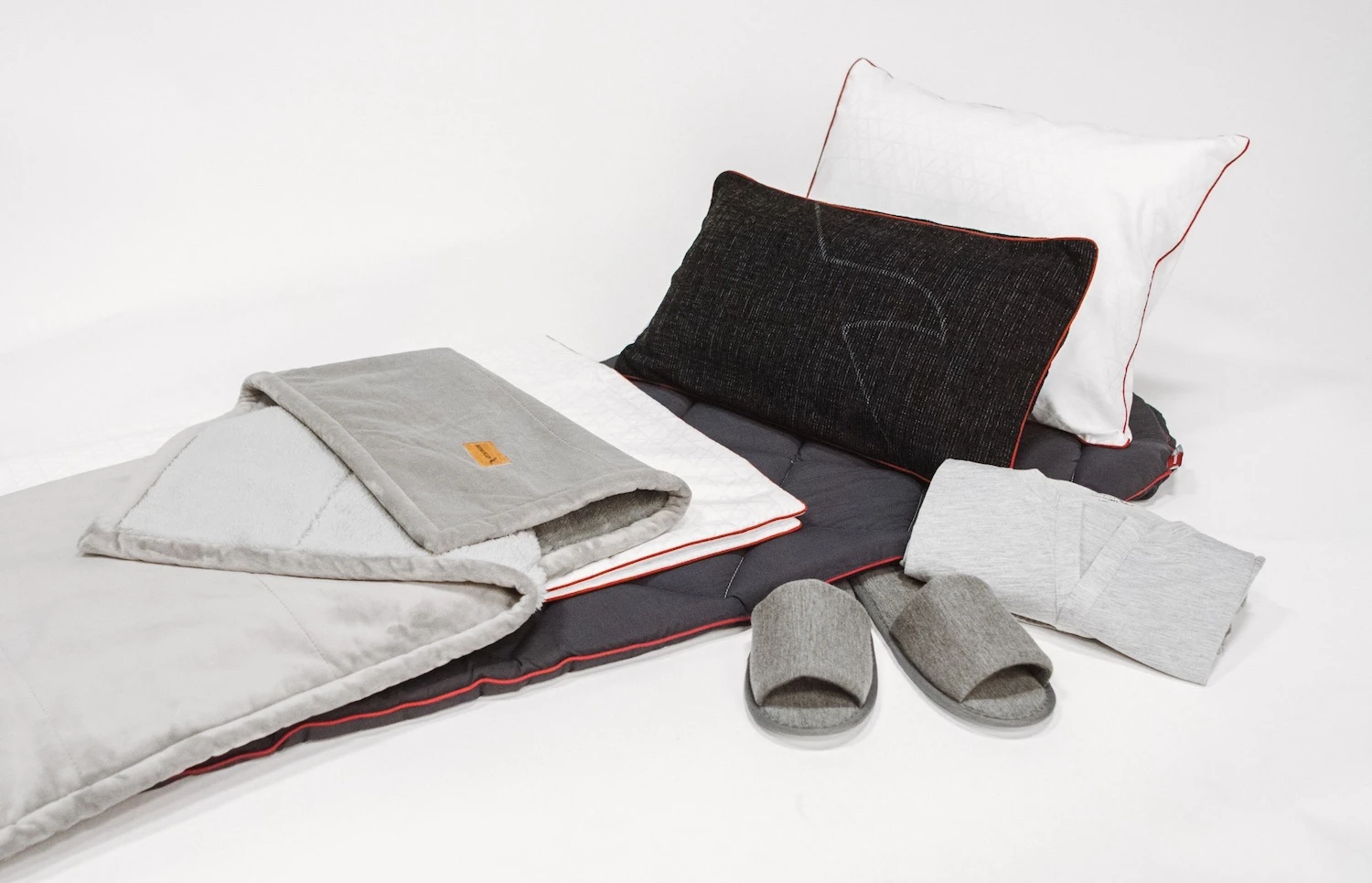 American Airlines New Bedding (2024)